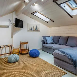 apt-glamorous-1-bdr-duplex-by-lovelystay.hotelaalgarve.com/